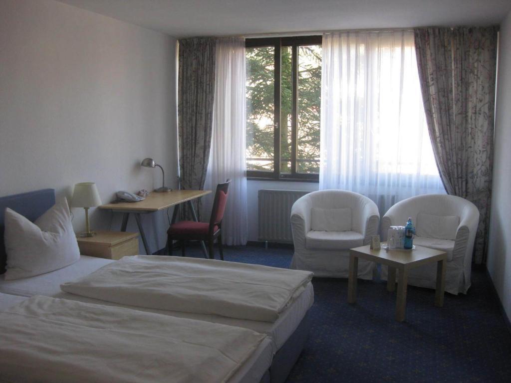 HAK Hotel am Klostersee Sindelfingen Kamer foto