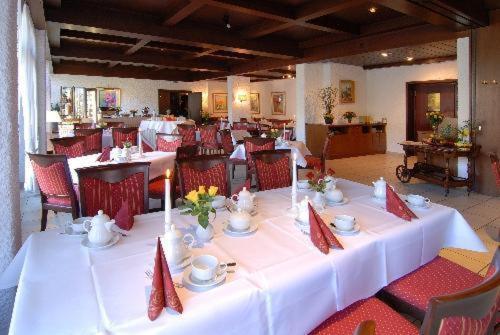 HAK Hotel am Klostersee Sindelfingen Buitenkant foto